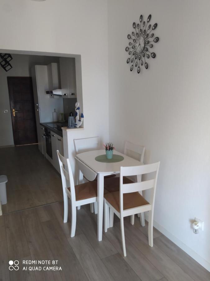 Apartmani Ana Vir Dış mekan fotoğraf